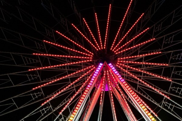 Roland Lybor - "Hinter dem Riesenrad"